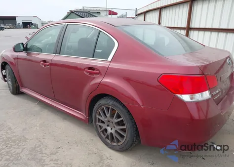 2013 Subaru Legacy 2.5I Premium из США, поврежденный, VIN 4S3BMBC64D3037095